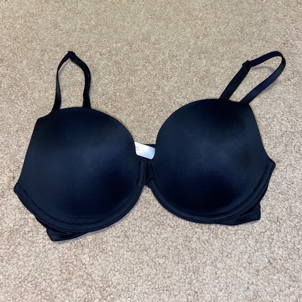 VS Pink bra